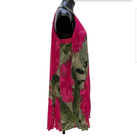 Trina Turk Pleated Dresses, Size Small - Picture 8 of 11